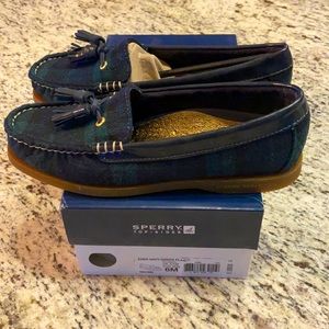 Sperry Eden Navy/Green Plaid, new in box Size 6